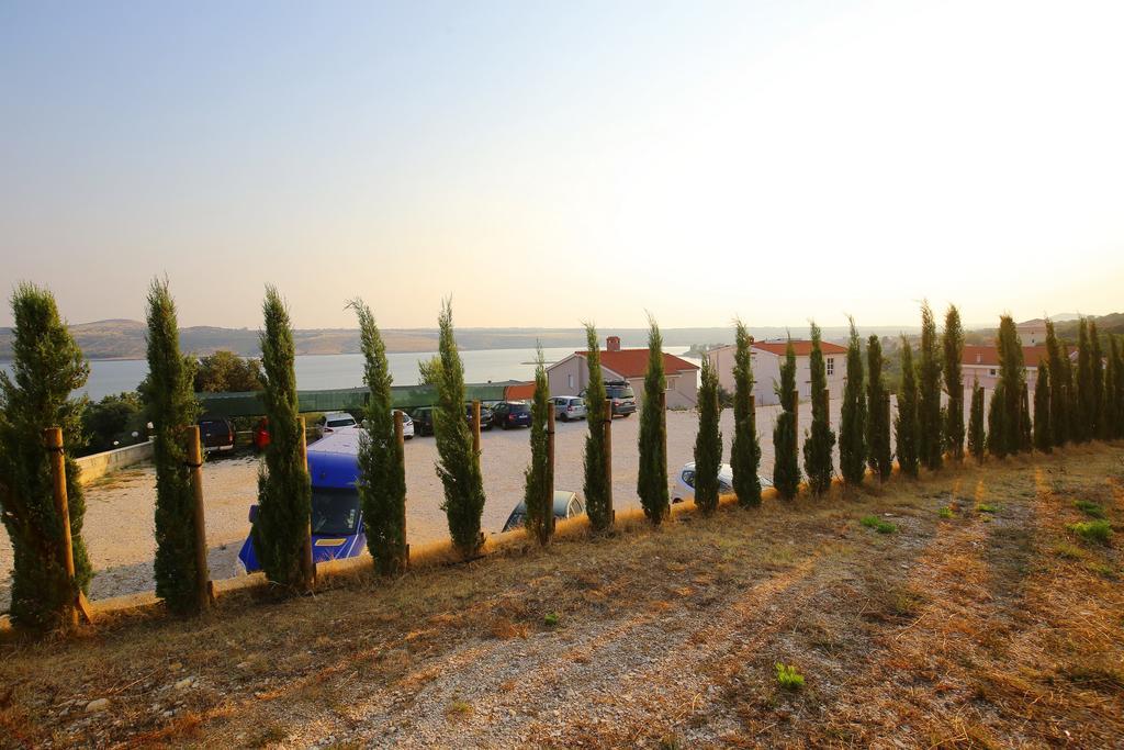 Hotel Lucija Posedarje Exterior foto